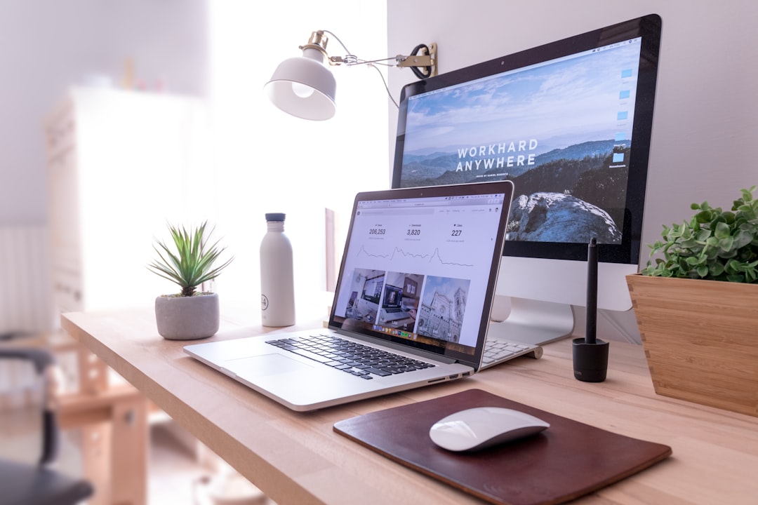 Photo Full size loft bed with desk: - Loft bed - Desk